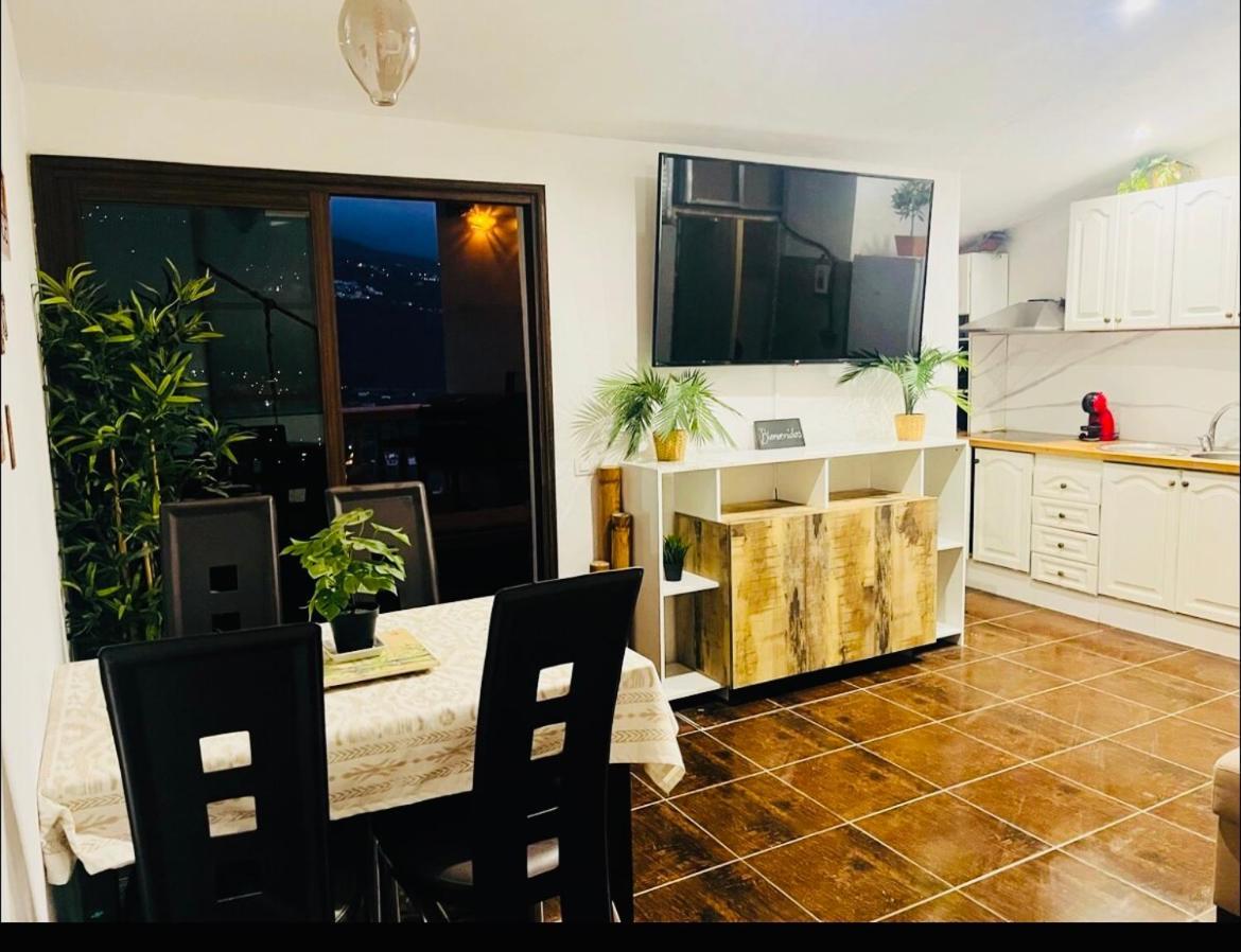 איקוד דה לוס וינוס Pintadera House Vulcano מראה חיצוני תמונה